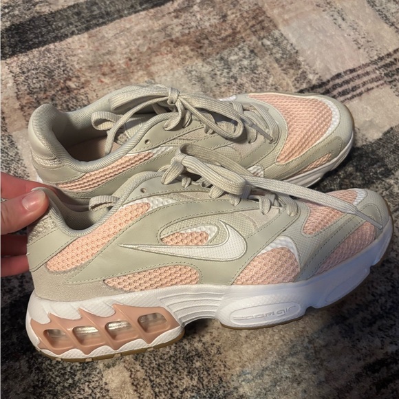 Nike Zoom Air Fire
Light Bone Pale Coral (Women's) - Picture 7 of 7